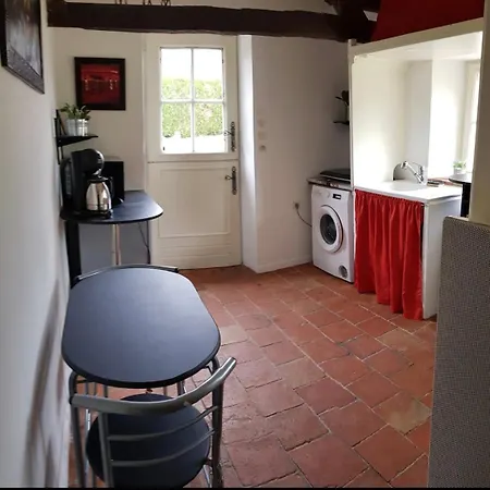 Apartment Independent In A Characterful
